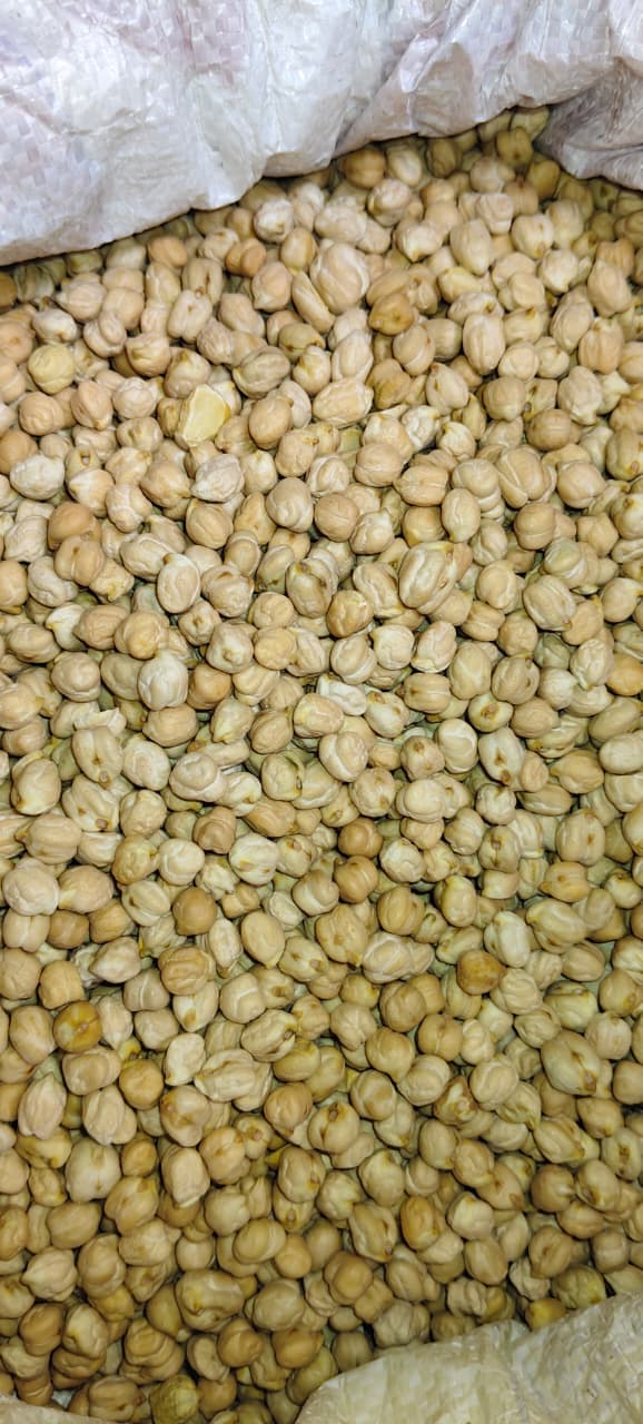 Kabuli chana (white chickpeas)